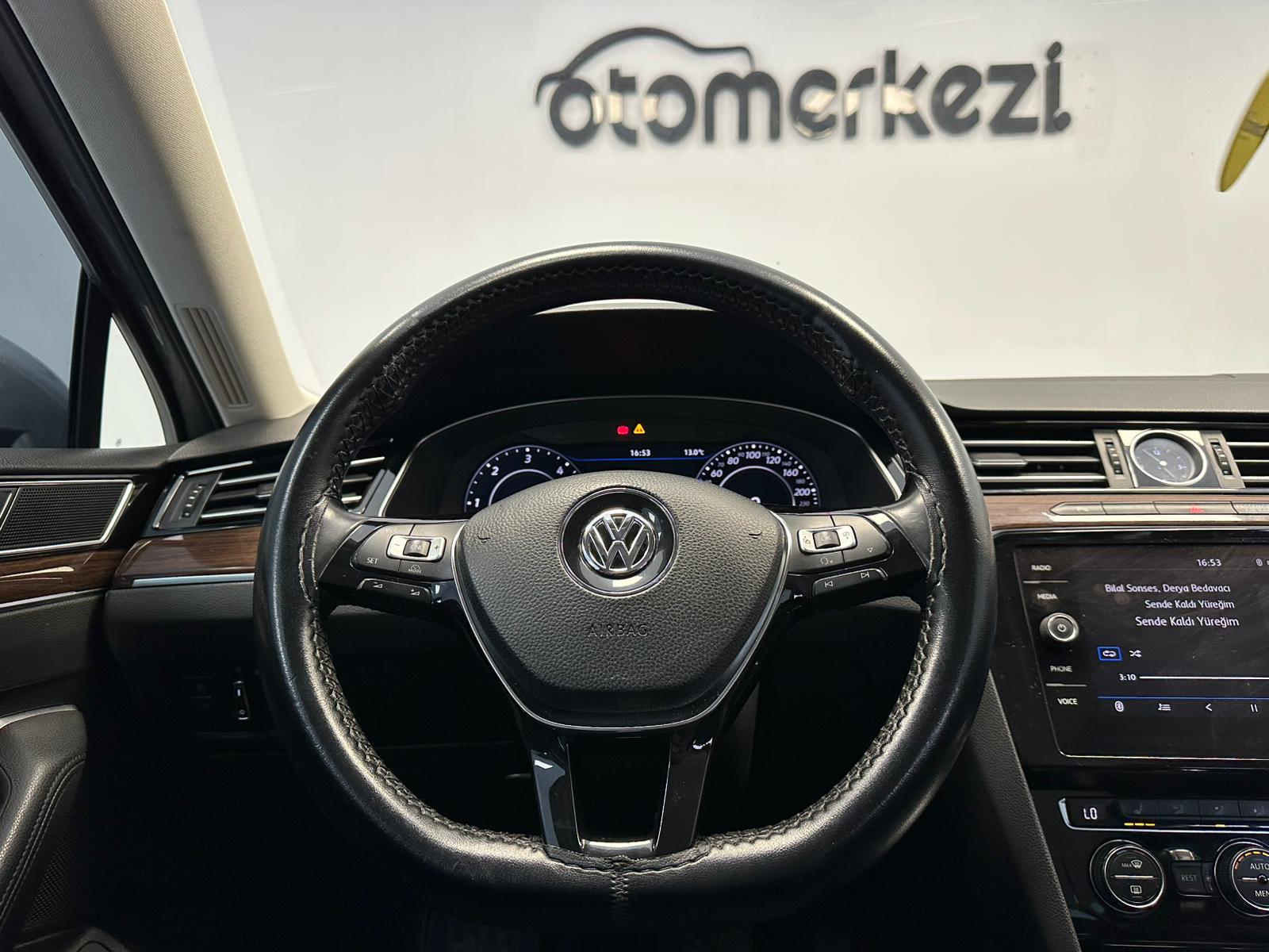 VOLKSWAGEN PASSAT 20